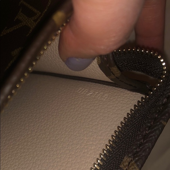 Brand new Lv Toiletry 19 - Picture 6 of 8